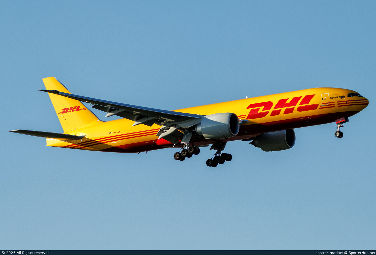 Photo of D-AALZ - Boeing 777-F operated by AeroLogic