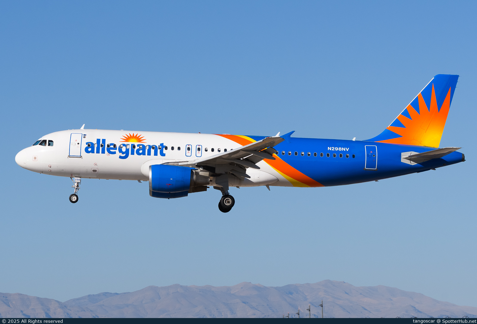 Photo of N298NV - Airbus A320-214 operated by Allegiant Air