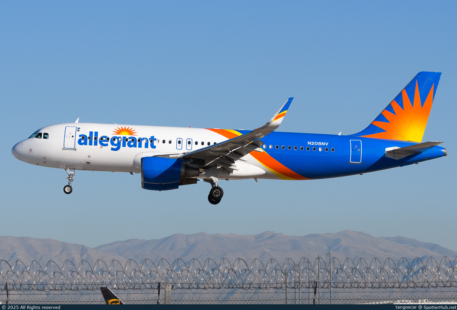 Photo of N208NV - Airbus A320-214 operated by Allegiant Air