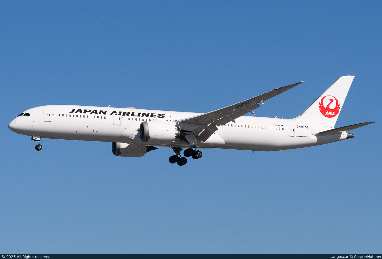 Photo of JA867J - Boeing 787-9 Dreamliner operated by Japan Airlines