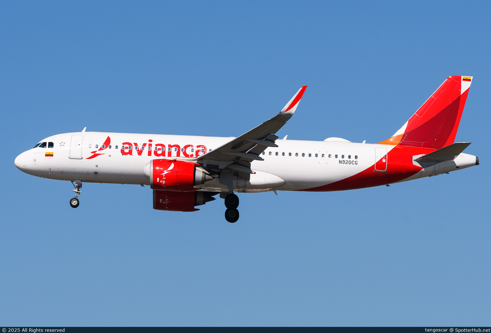 Photo of N920CG - Airbus A320-251N operated by Avianca
