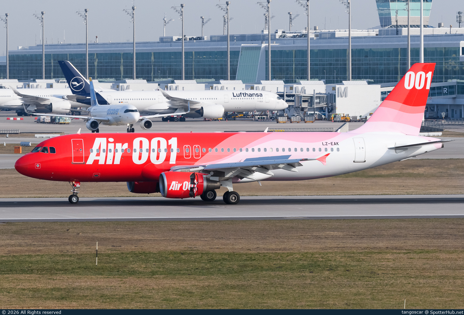 Photo of LZ-EAK - Airbus A320-214 operated by Electra Airways