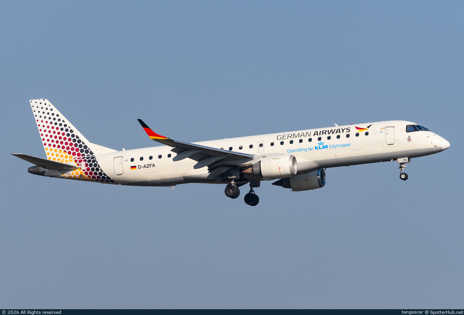 Photo of D-AZFA - Embraer ERJ-190LR operated by KLM Cityhopper (opb German Airways)