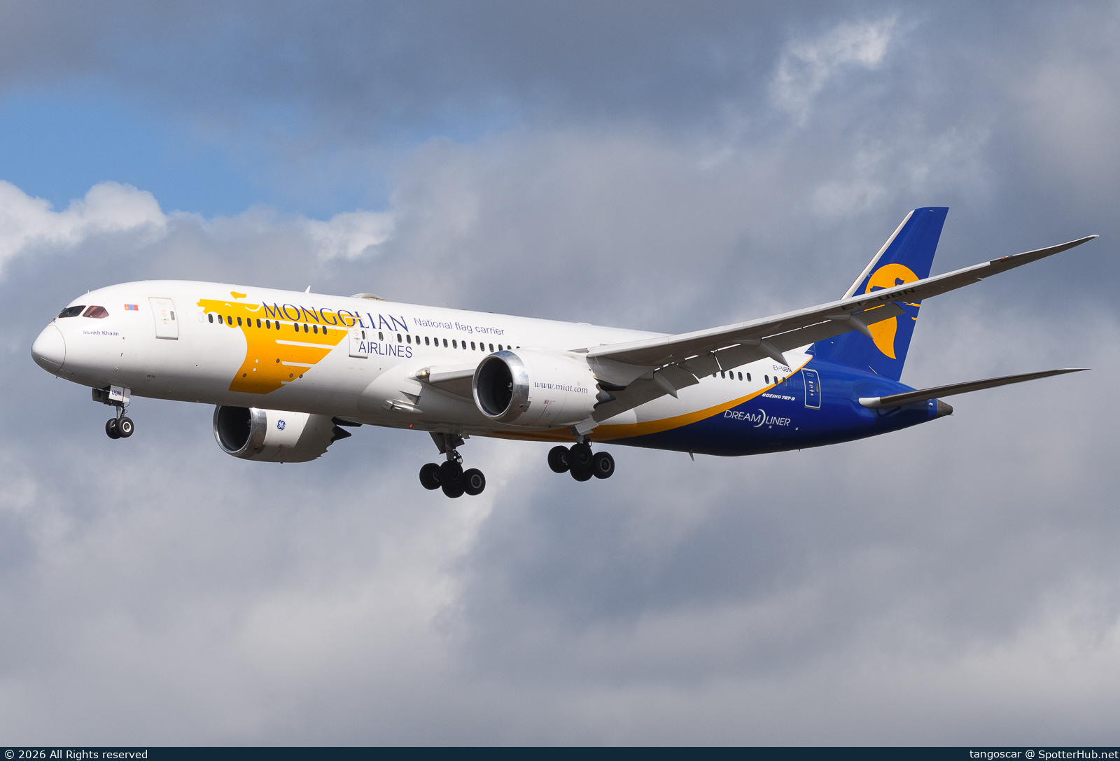 Photo of EI-UBN - Boeing 787-9 Dreamliner operated by MIAT Mongolian Airlines