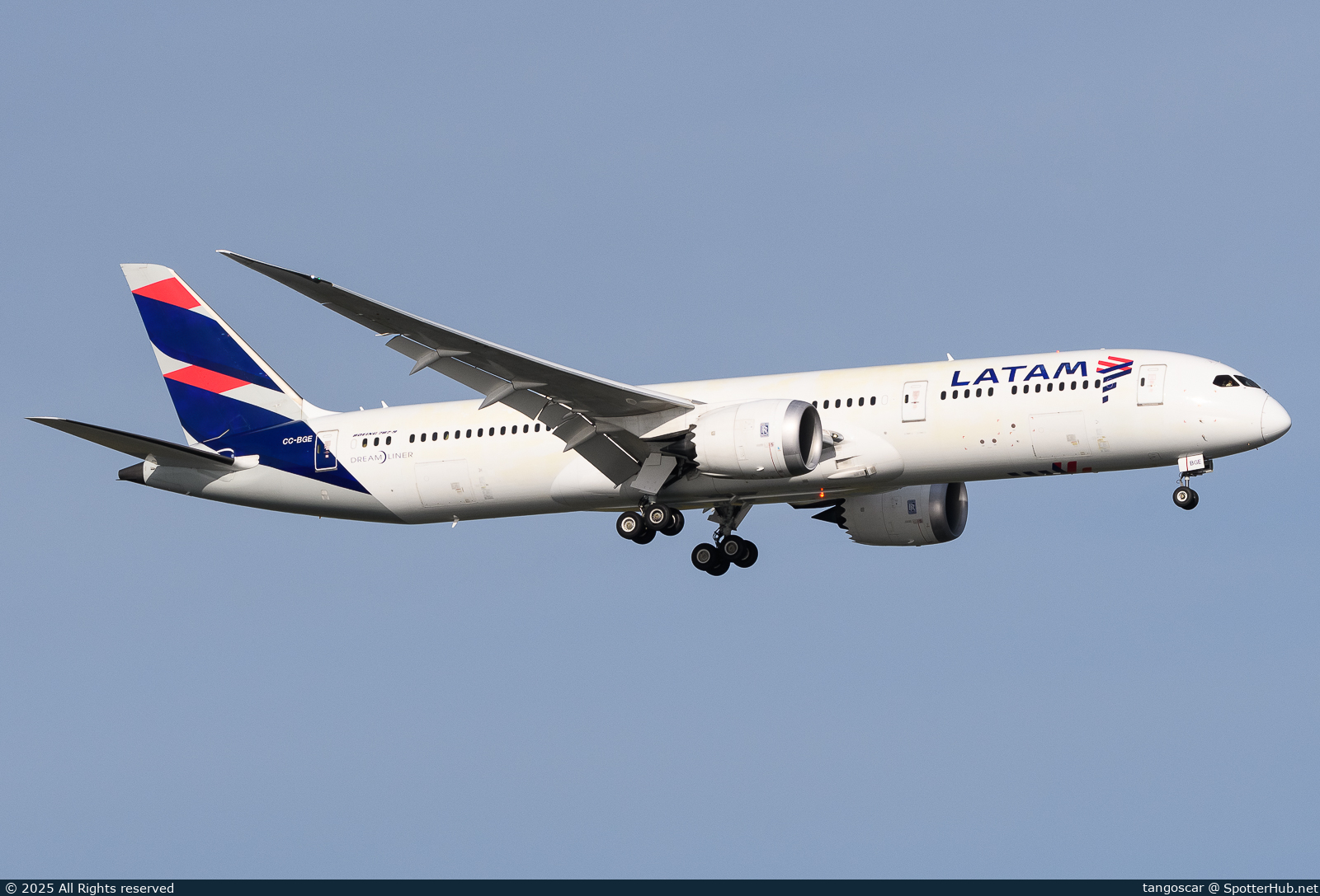 Photo of CC-BGE - Boeing 787-9 Dreamliner operated by LATAM Airlines
