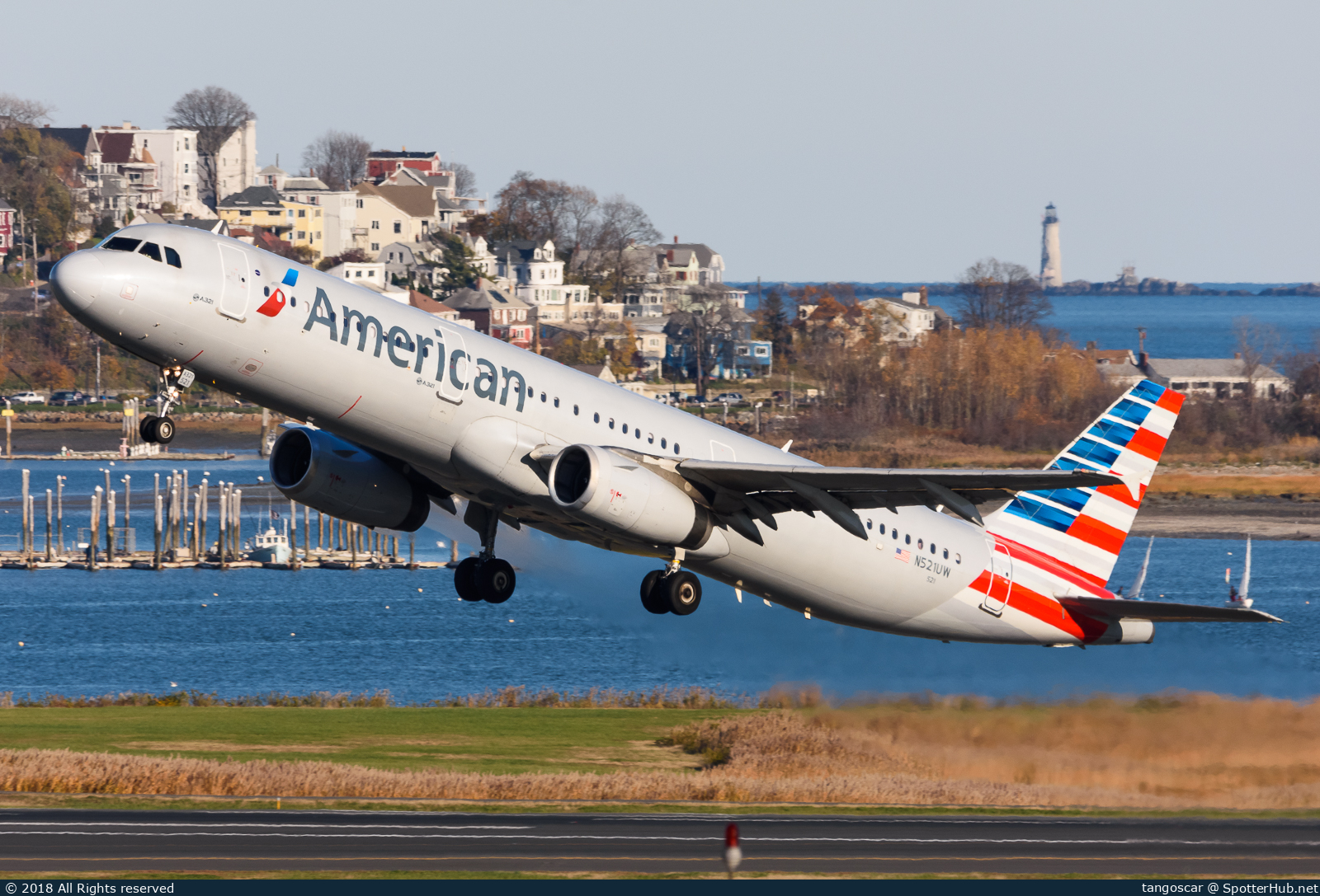 Photo of N521UW - Airbus A321-231 operated by American Airlines