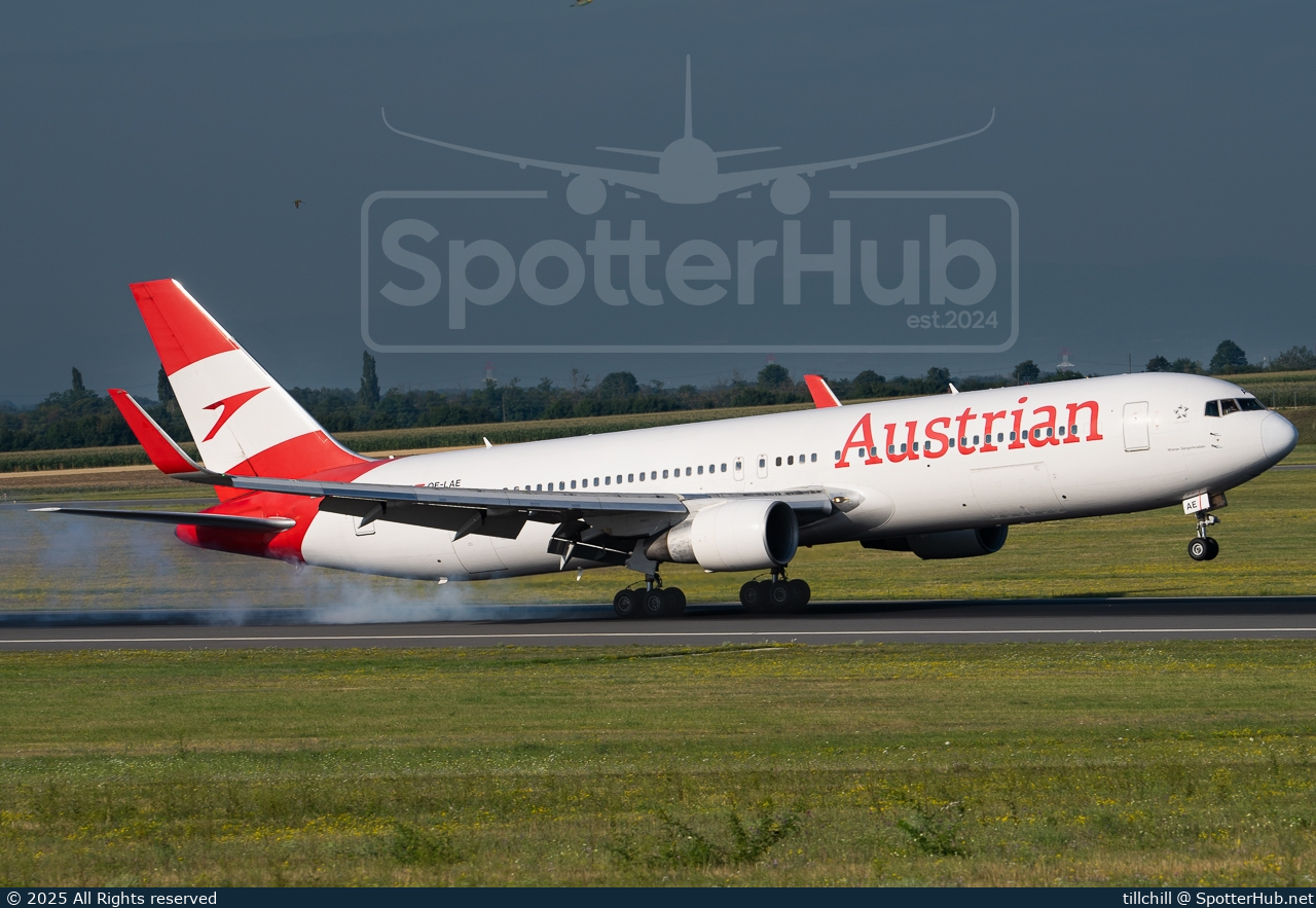 Photo of OE-LAE - Boeing 767-3Z9(ER) operated by Austrian Airlines