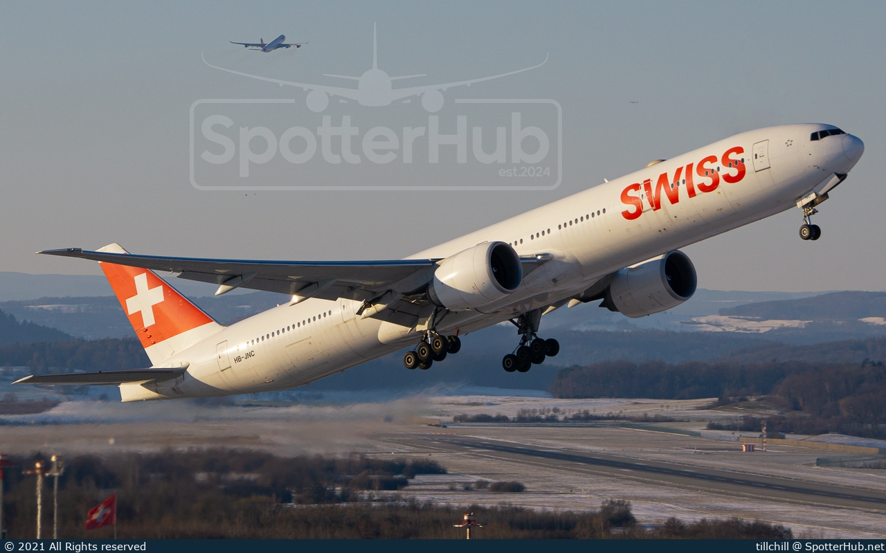Photo of HB-JNC - Boeing 777-3DE(ER) operated by Swiss International Air Lines