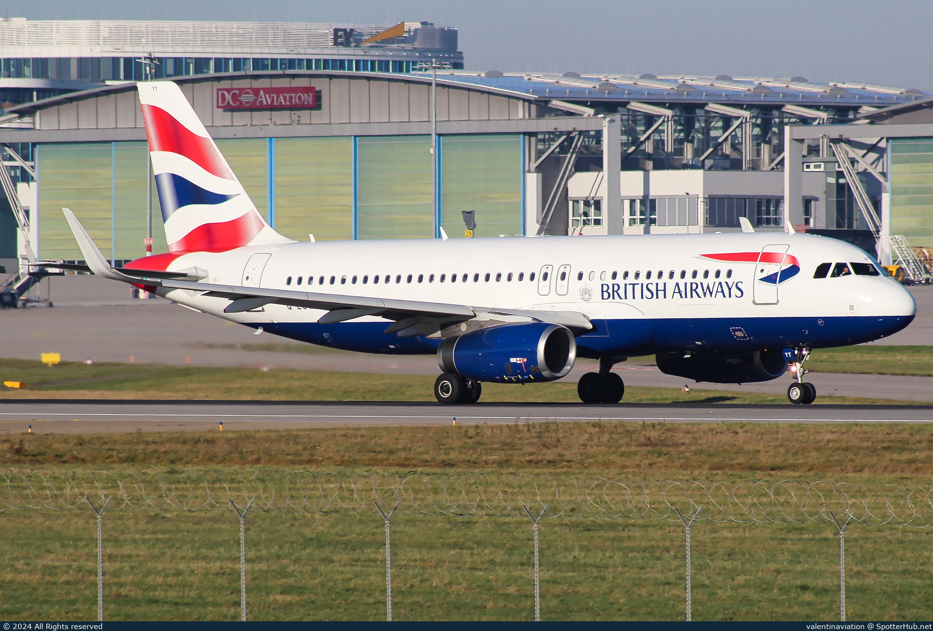 Photo of G-EUYT - Airbus A320-232 operated by British Airways