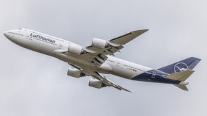 D-ABYF - Boeing 747-830