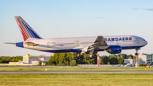 EI-UNW - Boeing 777-222(ER)