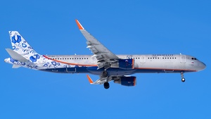 Photo of VP-BEE - Airbus A321-211 operated by Aeroflot