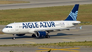 Photo of F-HBIB - Airbus A320-214 operated by Aigle Azur
