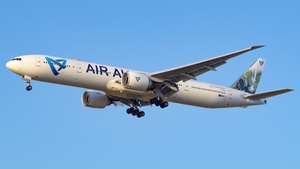 Photo of F-OLRE - Boeing 777-39M(ER) operated by Air Austral