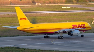 G-DHKX - Boeing 757-23A(PF)