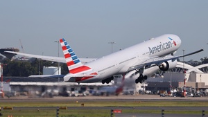 Photo of N726AN - Boeing 777-323(ER) operated by American Airlines