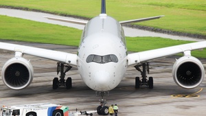 Photo of 9V-SHU - Airbus A350-941 operated by Singapore Airlines