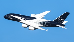 Photo of D-AIMH - Airbus A380-841 operated by Lufthansa