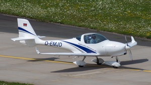 Photo of D-EMJD - Aquila A210 operated by Flight Center Hannover