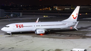 Photo of G-TUKR - Boeing 737-8K5 operated by TUI Airways