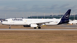 Photo of D-AISI - Airbus A321-231 operated by Lufthansa
