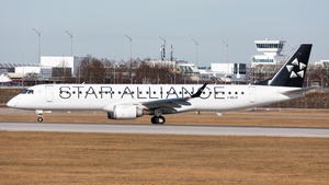 Photo of I-ADJV - Embraer ERJ-195LR operated by Air Dolomiti
