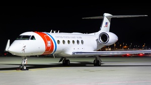 Photo of 01 - Gulfstream C-37A operated by US Coast Guard