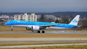 Photo of PH-NXG - Embraer ERJ-195-E2 operated by KLM Cityhopper