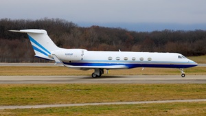 Photo of N365BF - Gulfstream GV operated by Lyon Aviation