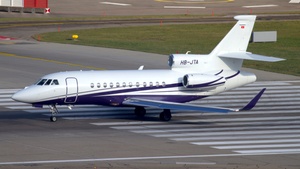 Photo of HB-JTA - Dassault Falcon 900LX operated by Air Sarina
