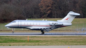Photo of 9H-VCS - Bombardier Challenger 350 operated by VistaJet