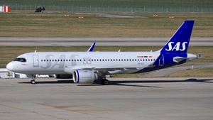 Photo of EI-SIZ - Airbus A320-251N operated by SAS Connect