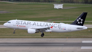 Photo of OE-LBZ - Airbus A320-214 operated by Austrian Airlines