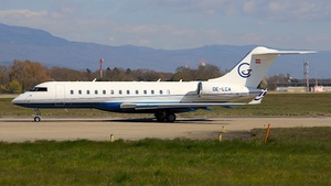 Photo of OE-LCA - Bombardier Global Express XRS operated by Avcon Jet