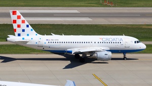Photo with serial 833 - Airbus A319-112