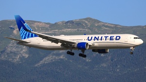 N665UA - Boeing 767-322(ER)