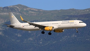 EC-MHS - Airbus A321-231