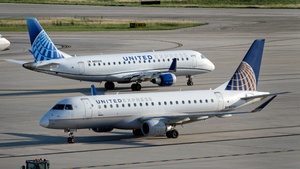 Photo of N107SY - Embraer ERJ-175LR operated by United Express (opb SkyWest Airlines)