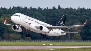 Photo of TC-JPP - Airbus A320-232 operated by Turkish Airlines