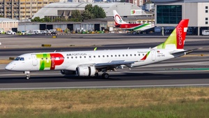 Photo of CS-TPO - Embraer ERJ-190LR operated by TAP Express (opb Portugália Airlines)