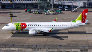 Photo of CS-TPZ - Embraer ERJ-190AR operated by TAP Express (opb Portugália Airlines)