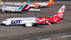Photo of SP-LVL - Boeing 737 MAX 8 operated by LOT Polish Airlines