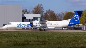 9H-PET - Bombardier DHC-8-402 Dash 8 Q400