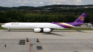 Photo of HS-TNA - Airbus A340-642 operated by Thai Airways International