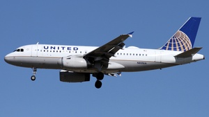 Photo of N851UA - Airbus A319-131 operated by United Airlines