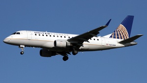 Photo of N654RW - Embraer ERJ-170SE operated by United Express (opb Republic Airways)