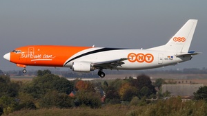 Photo of OO-TNP - Boeing 737-45D(BDSF) operated by TNT Airways