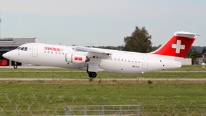 Photo of HB-IXV - British Aerospace Avro RJ100 operated by Swiss International Air Lines