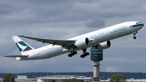Photo of B-KQQ - Boeing 777-367(ER) operated by Cathay Pacific Airways