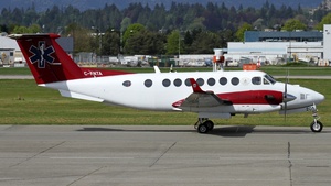 Photo of C-FNTA - Beechcraft B300 Super King Air 350 operated by Northern Thunderbird Air